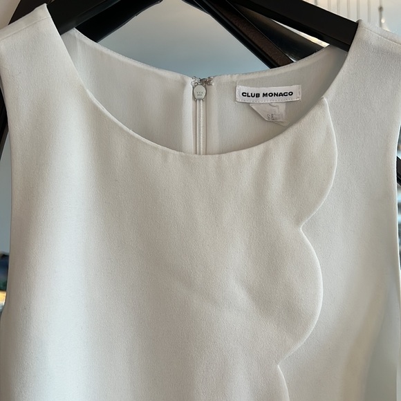 White sleeveless cropped top, club Monaco, size 4 - Picture 2 of 7